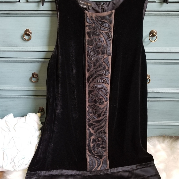ELEGANT..BCBGMAXAZRIA BLACK DRESS - Picture 2 of 11